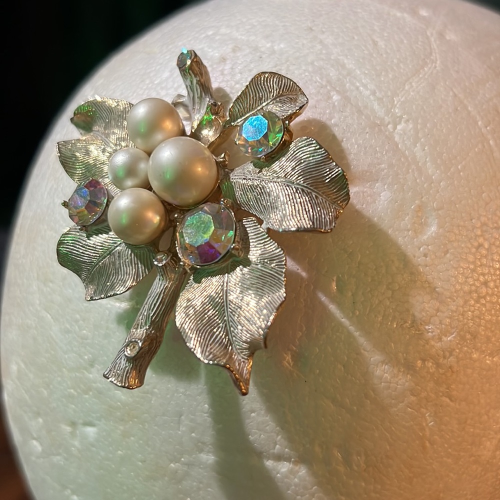 Brooch - Picture 3 of 6